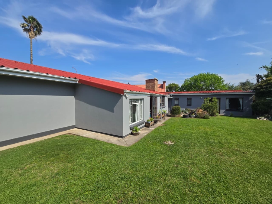 4 Bedroom Property for Sale in Blanco Western Cape